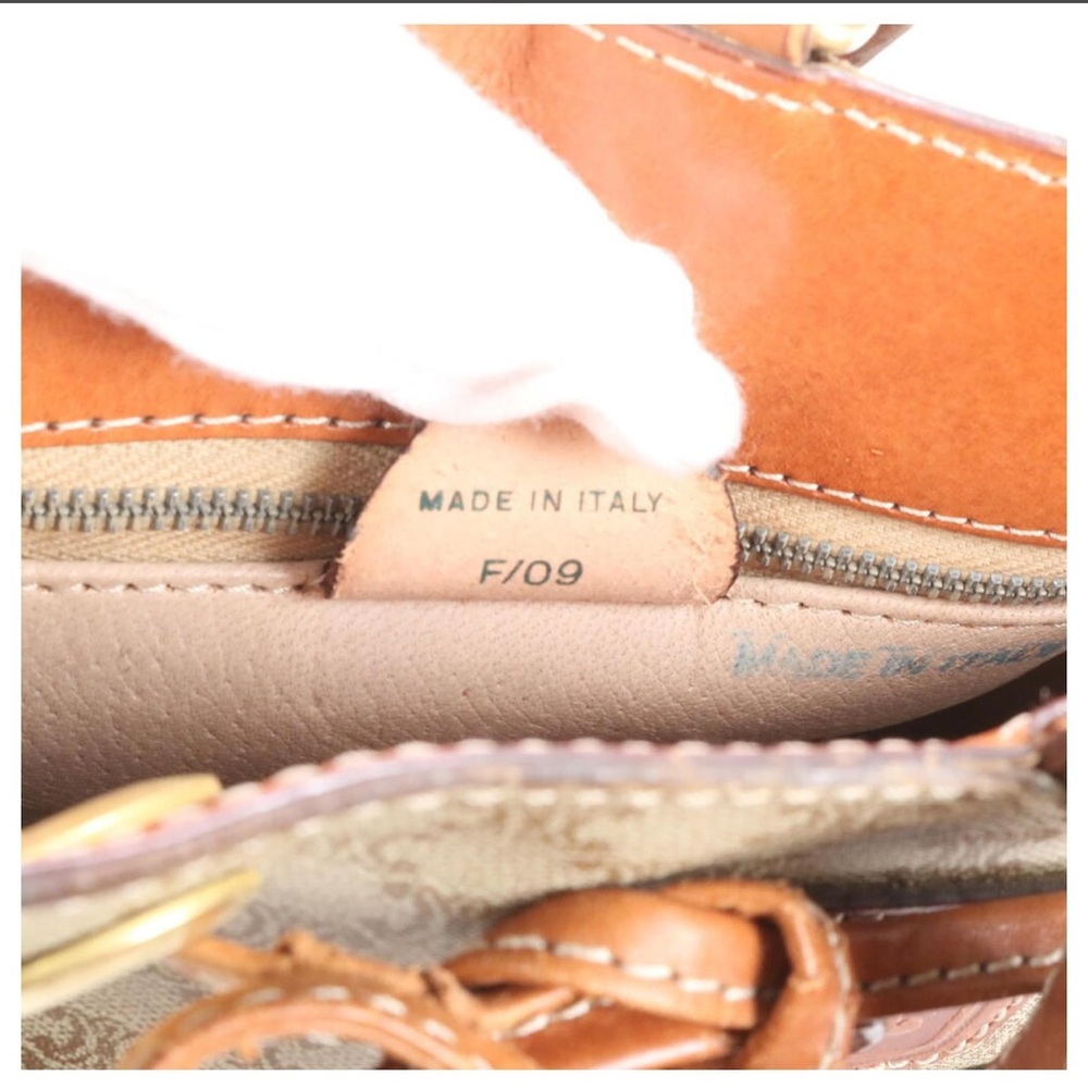 Celine Macadamia Beige and Brown Bucket Bag - Picture 7 of 17